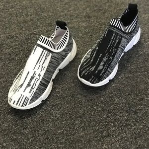 Slip-on Graphic Knit Sneakers